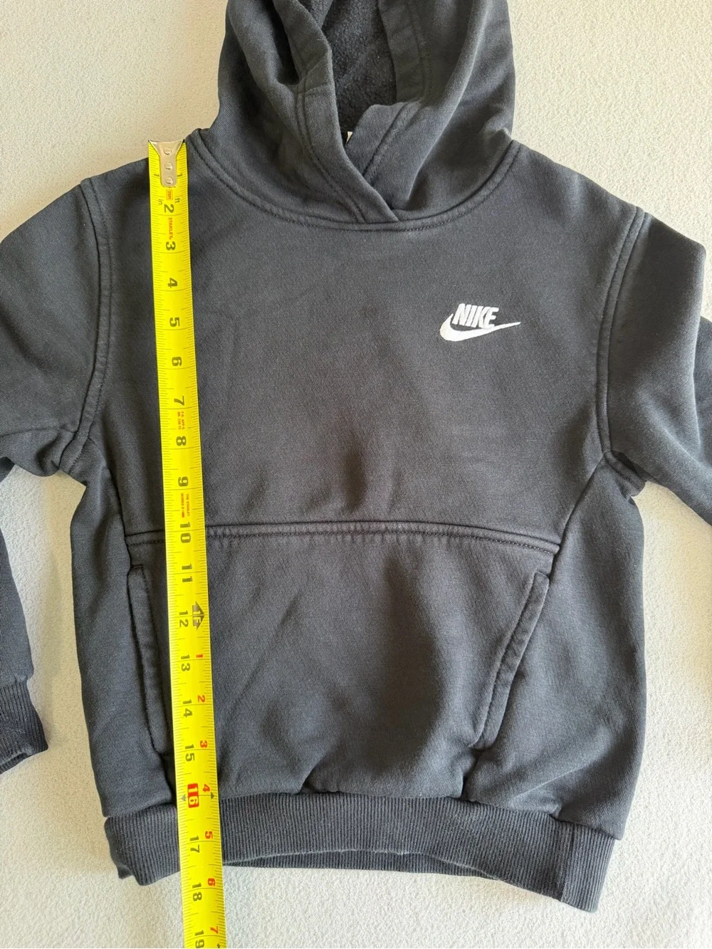 Nike Sweatshirt Hoodie Small Kids Pullover Black Long Sleeve Athletic